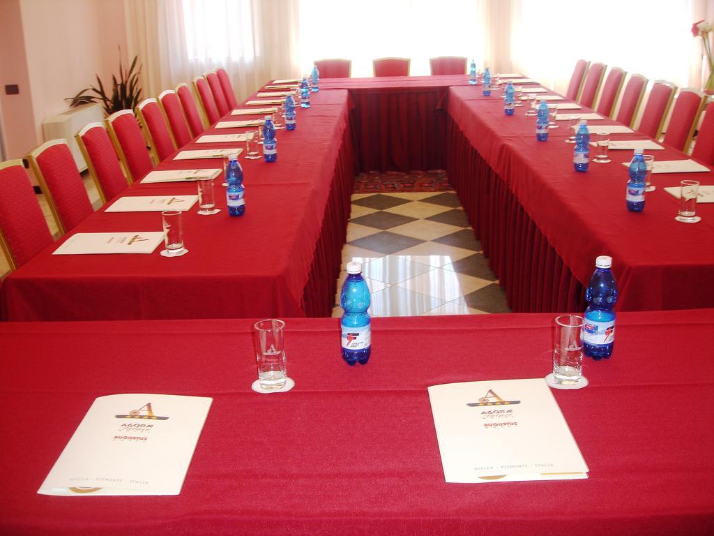 Augustus Hotel Biella Buitenkant foto